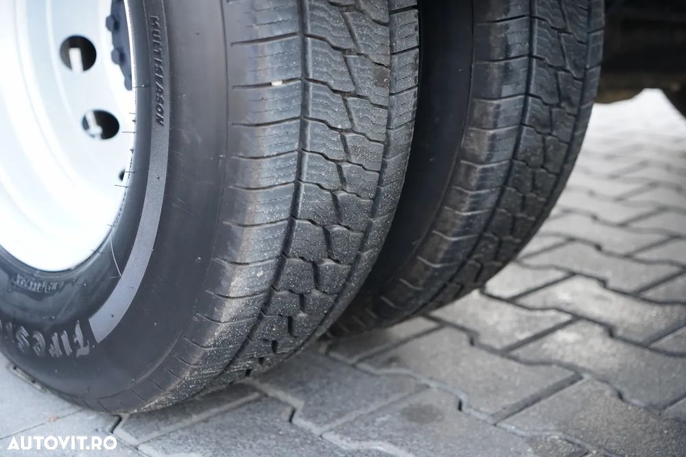 Iveco DAILY 70-180 / BASCULATOR SPATE 2.8 M / MASĂ NETĂ: 7.0 T / DUBLU / BLOCARE PUNȚI - 24