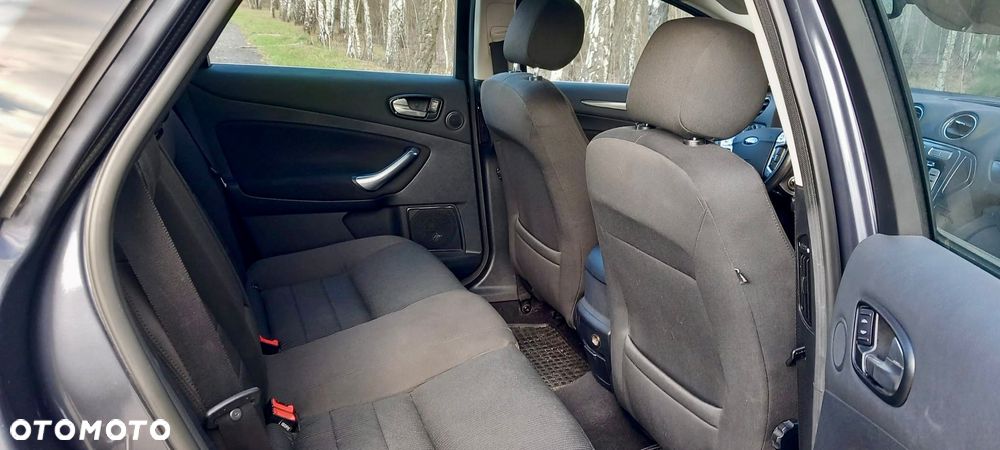 Ford Mondeo 2.0 Titanium - 11