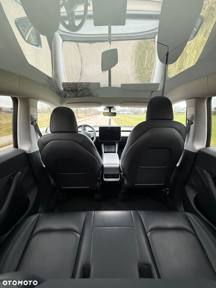 Tesla Y Premium Long Range Dual Motor AWD - 15