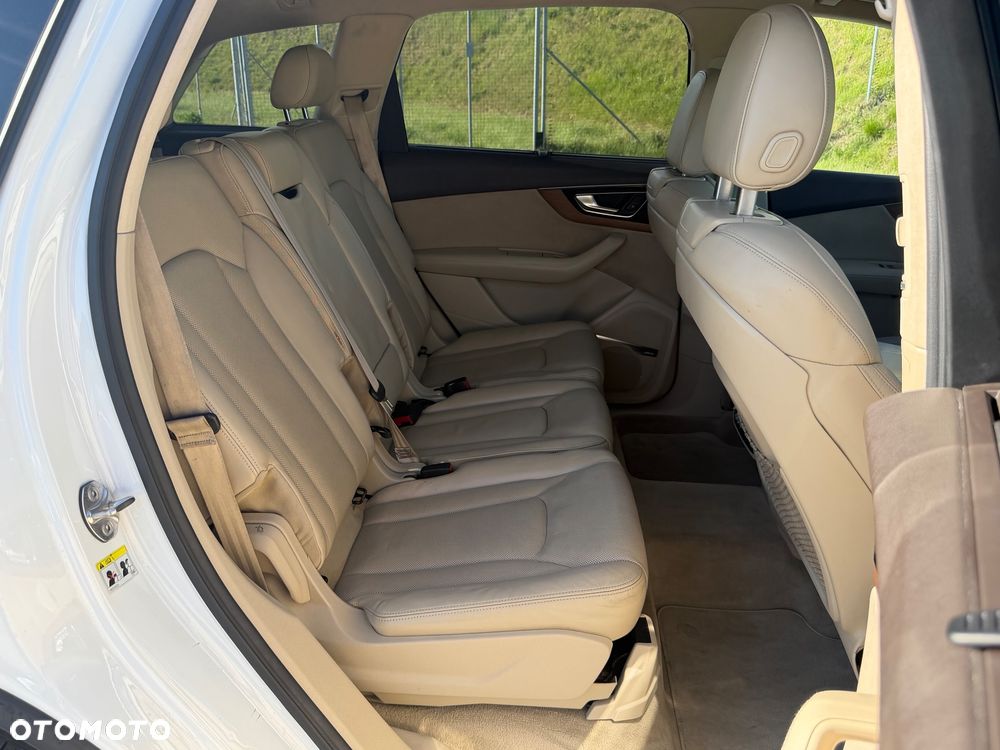 Audi Q7 - 17