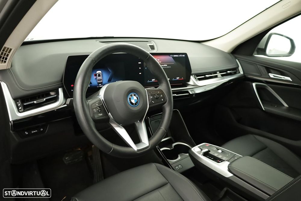 BMW X1 xDrive25e - 8