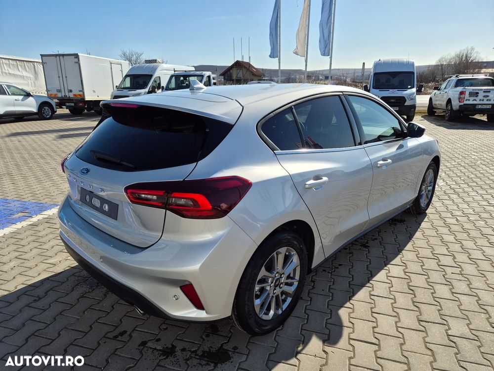 Ford Focus 1.0 EcoBoost 6MT MHEV Titanium X - 3