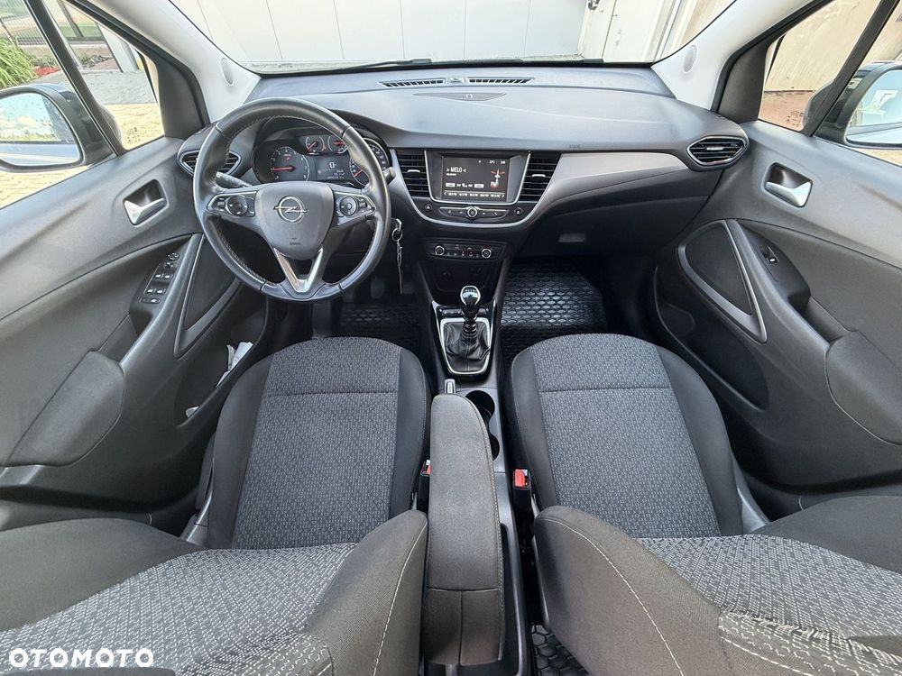 Opel Crossland X - 13