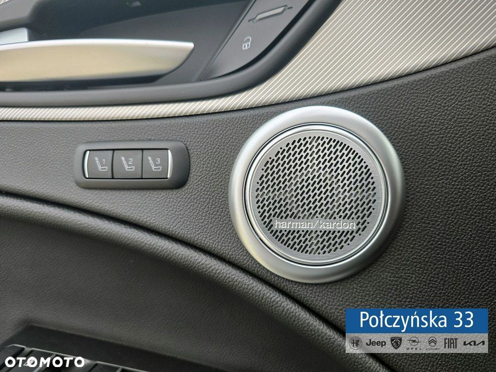 Alfa Romeo Stelvio - 11