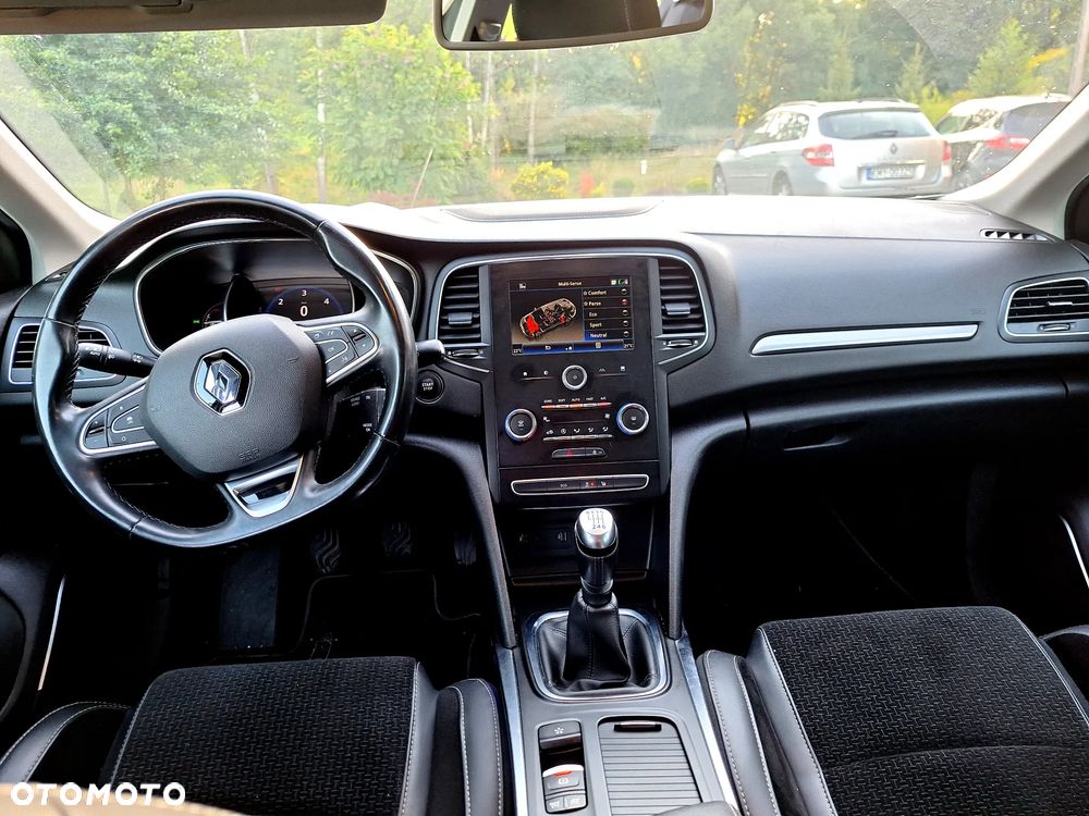 Renault Megane 1.5 Blue dCi Intens - 6