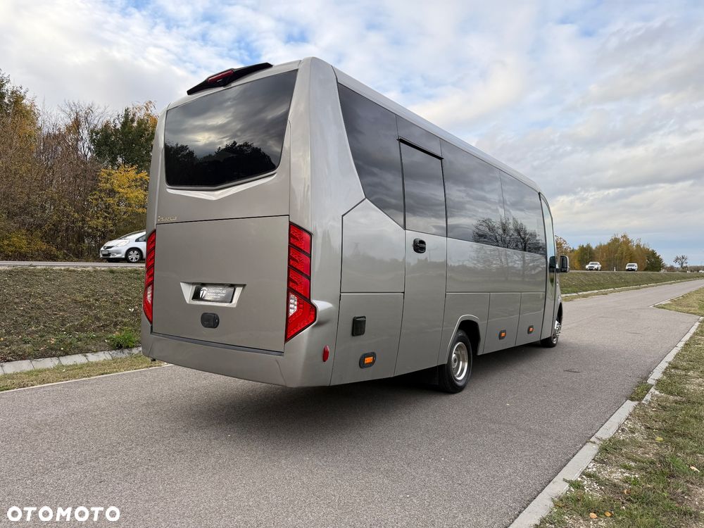 Mercedes-Benz Sprinter 519 - 11