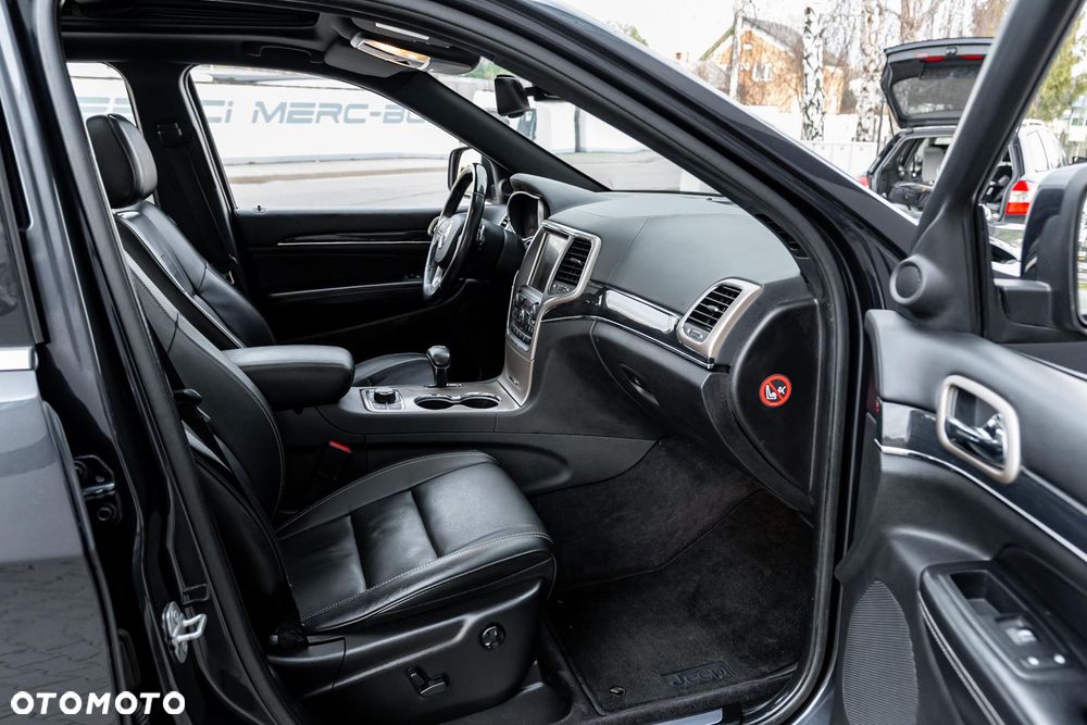 Jeep Grand Cherokee 3.0 CRD Overland Summit - 38