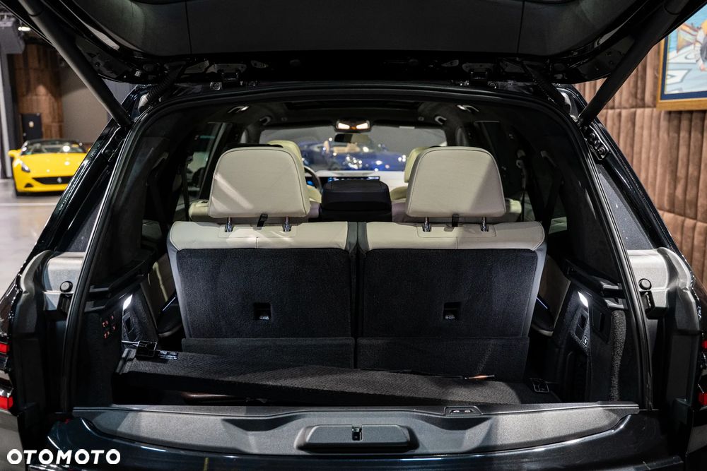 BMW X7 - 26