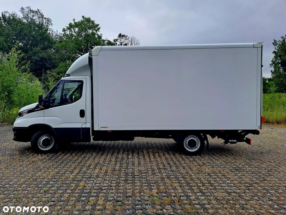Iveco DAILY | Stan idealny | kontener 8 EP | Automat | Winda | GWARANCJA 12mc | Kamera cofania | - 4