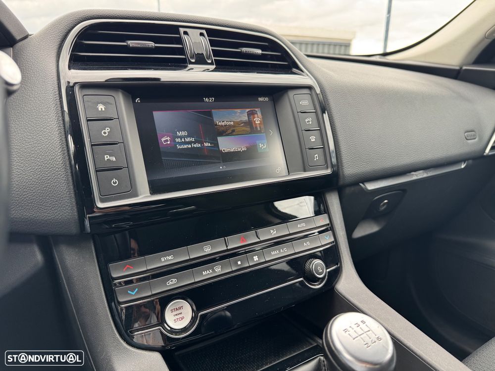 Jaguar F-Pace 2.0 i4D Pure - 19