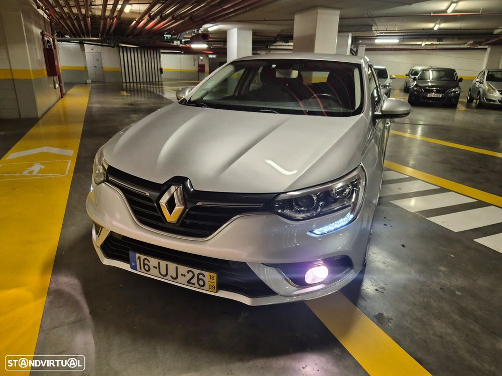 Renault Mégane - 5