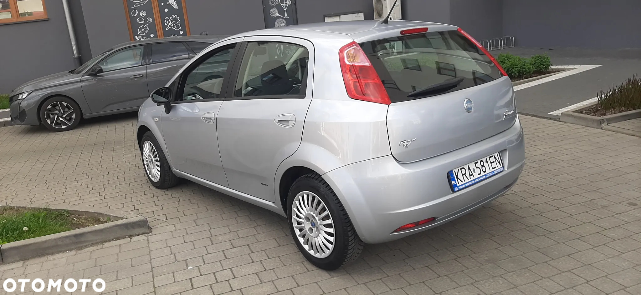 Fiat Grande Punto - 11