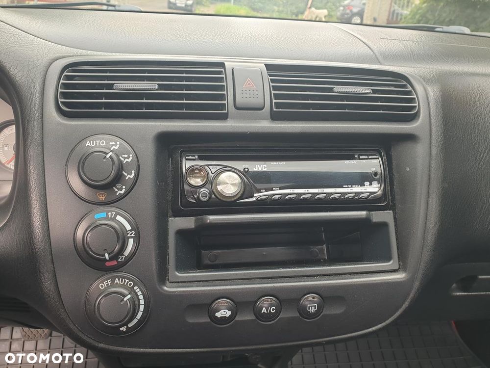 Honda Civic 1.7 ES - 11
