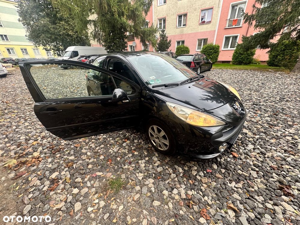 Peugeot 207 2007 photo 4
