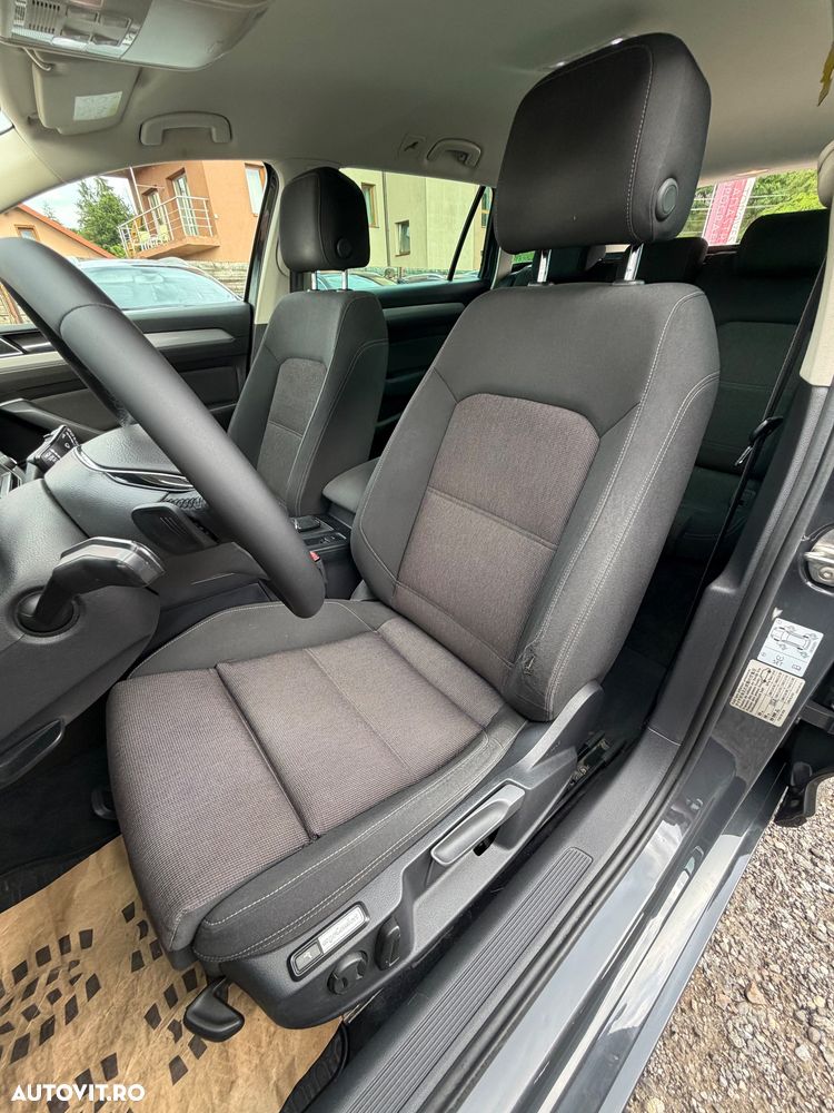 Volkswagen Passat 2.0 TDI SCR DSG BlueMotion Comfortline - 31