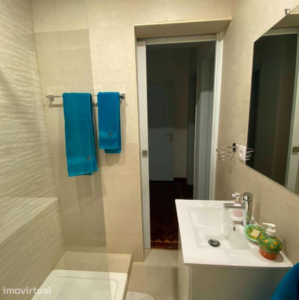 Quarto - localizado em Paço de Arcos Lisbon - Grande imagem: 2/26