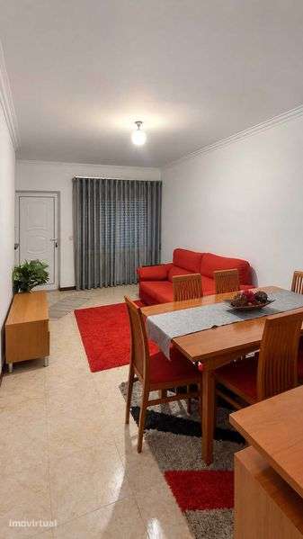Arrenda-se Apartamento - Grande imagem: 2/12