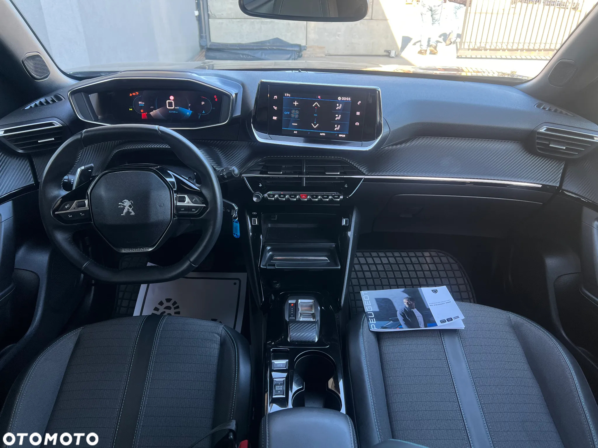 Peugeot 2008 - 14