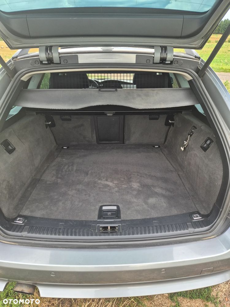 BMW Seria 5 520d - 23