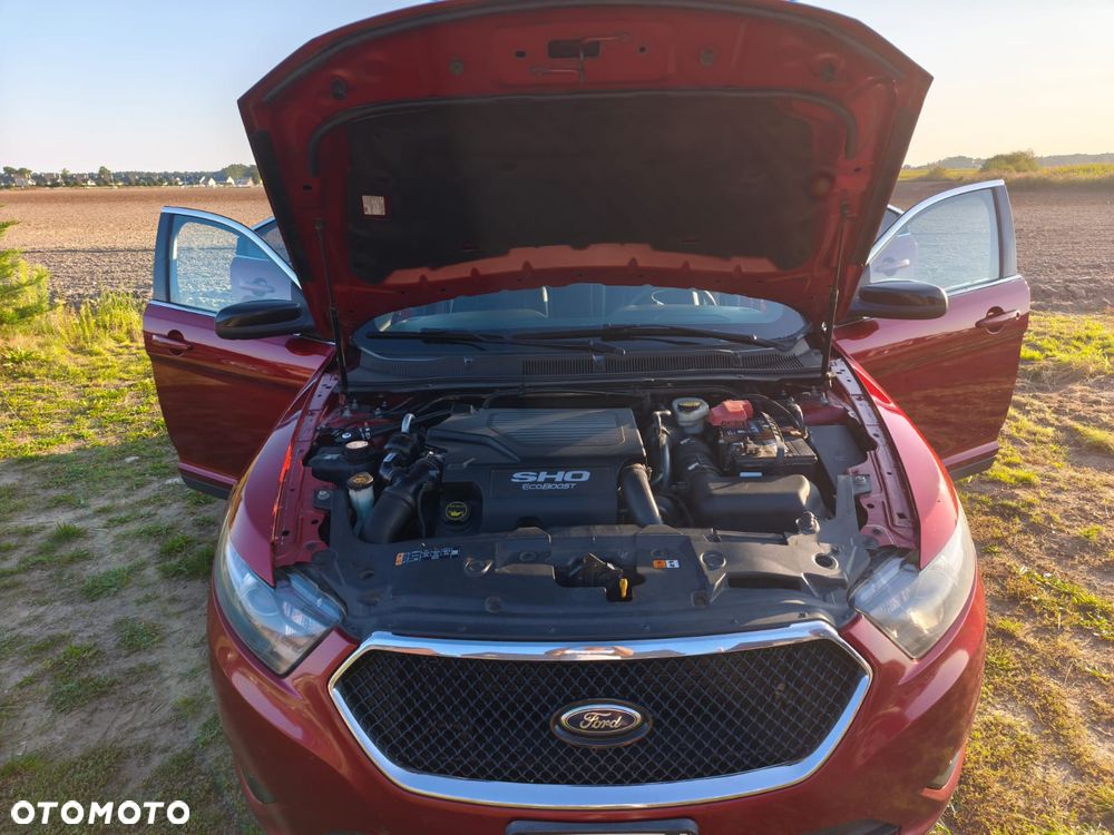 Ford Taurus - 6