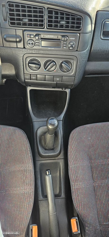 VW Golf 1.9 TDi GL - 9