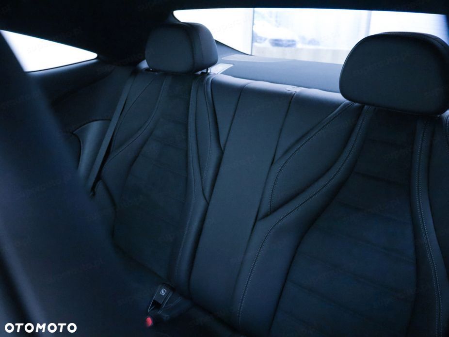 Mercedes-Benz CLE 300 mHEV 4-Matic AMG Line - 16