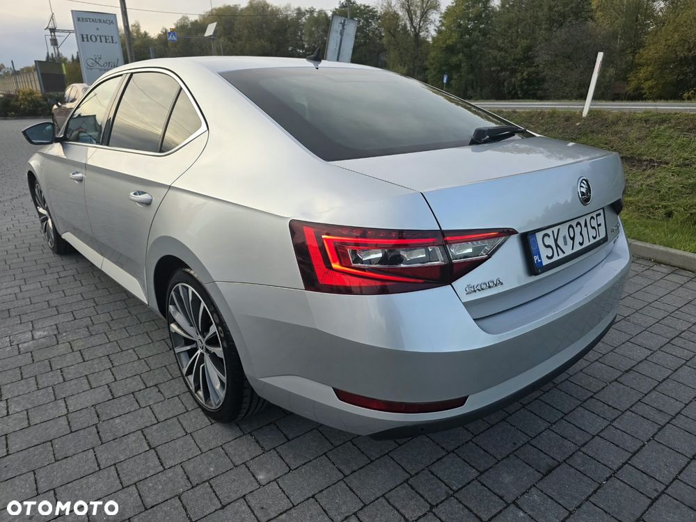 Skoda Superb 2.0 TDI 4x4 L&K DSG - 9