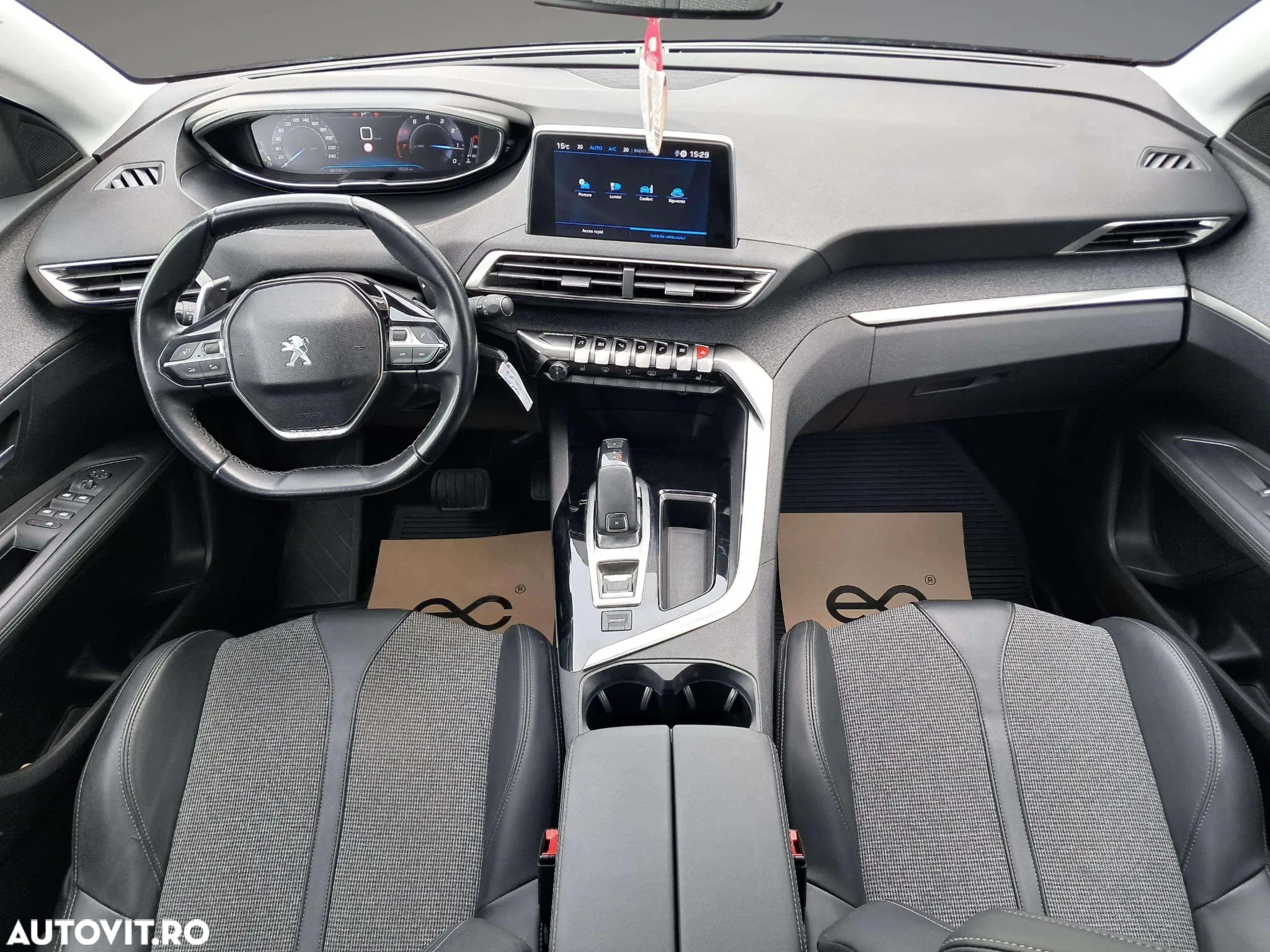 Peugeot 3008 1.6 PureTech Turbo S&S EAT8 Active - 5