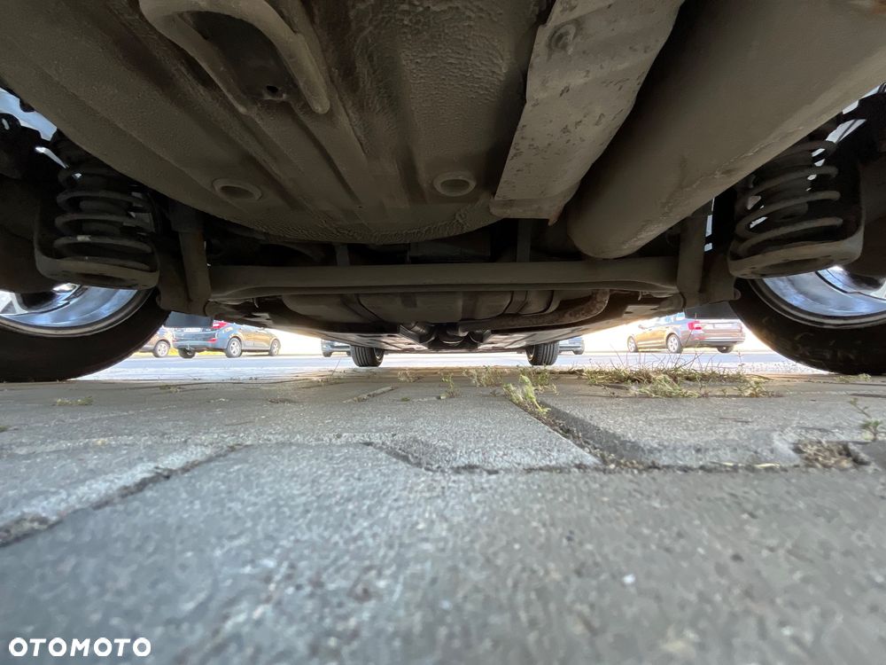 Kia Rio 1.4 Business Line - 9