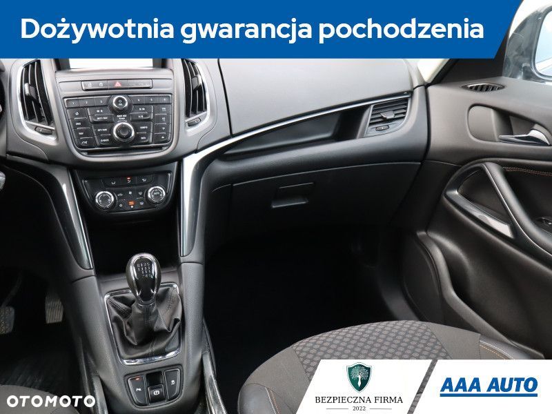 Opel Zafira - 9