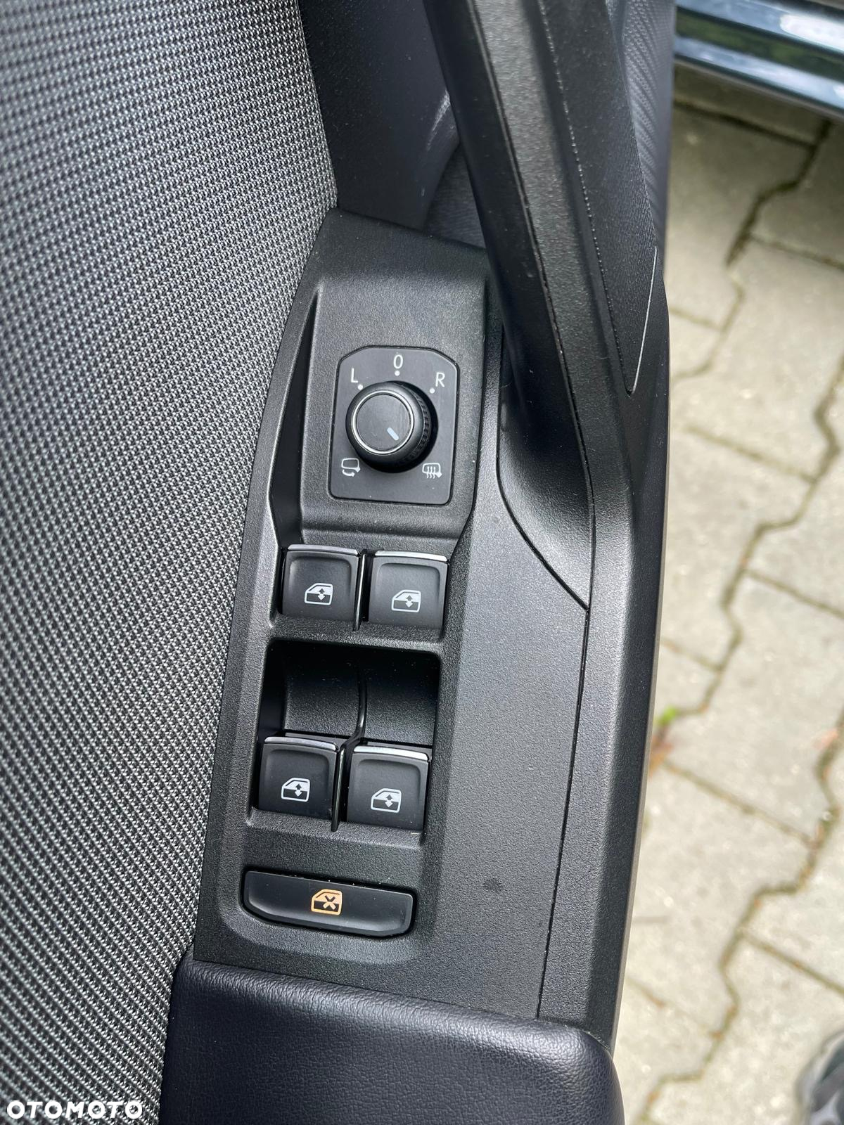 Seat Leon 2.0 TDI DPF Ecomotive DSG Style - 30
