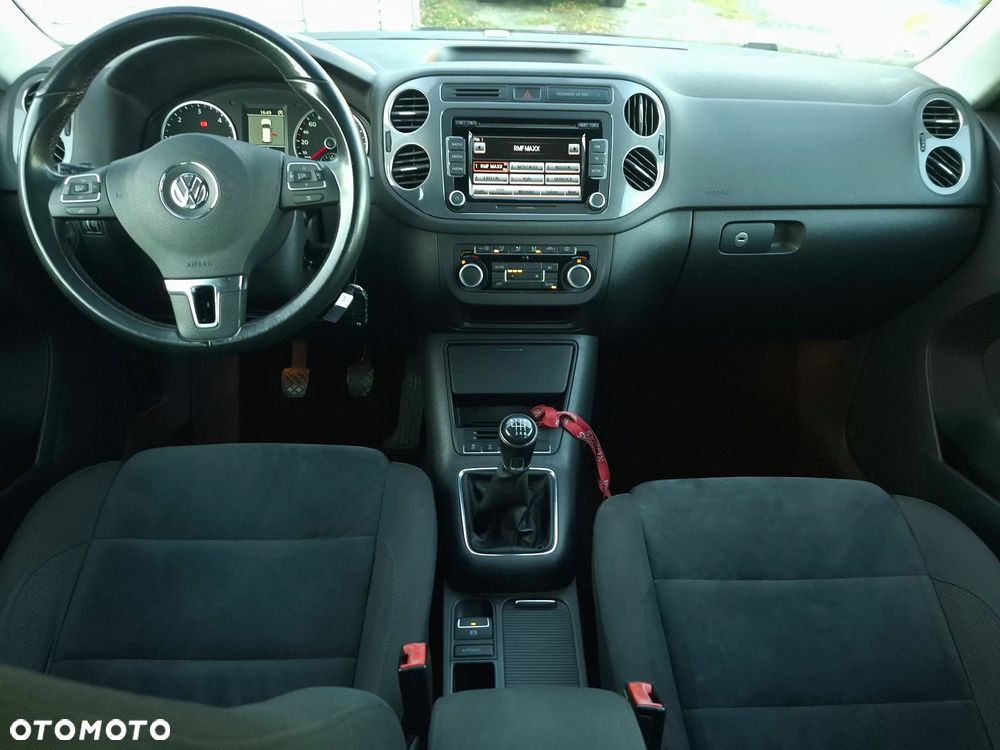 Volkswagen Tiguan 2.0 TDI DPF BlueMotion Technology Sport & Style - 12