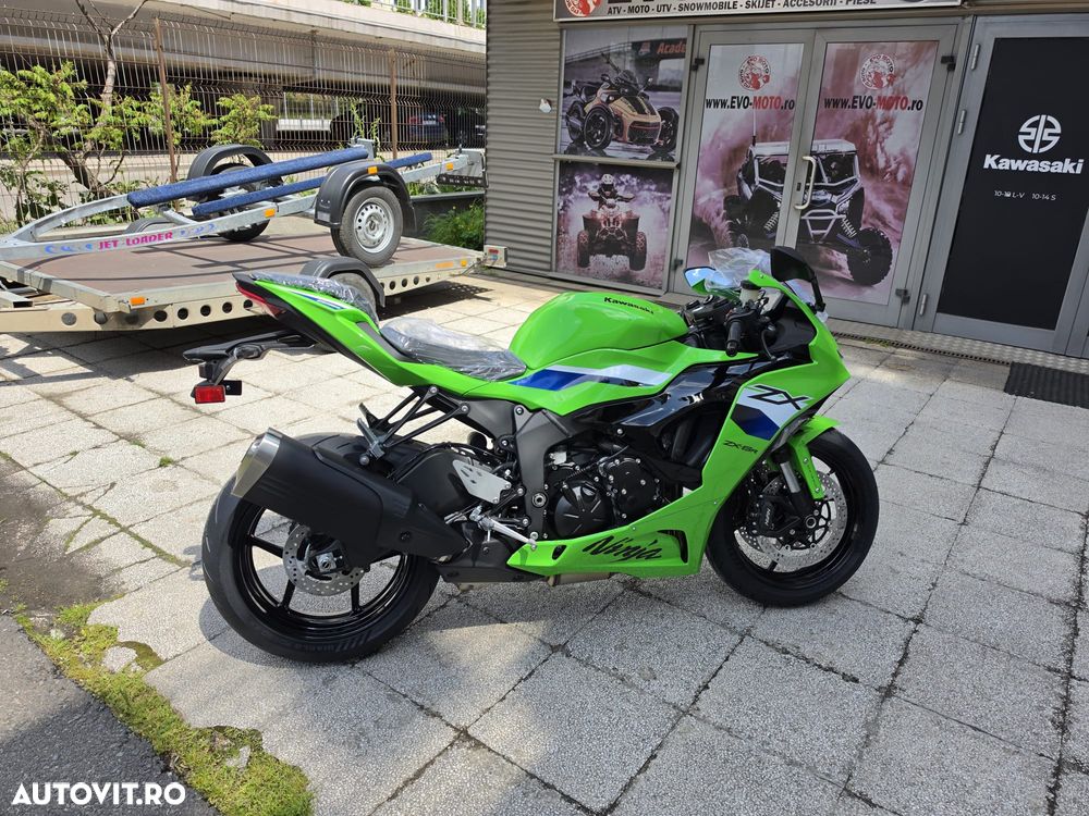 Kawasaki ZX-6R Ninja - 9