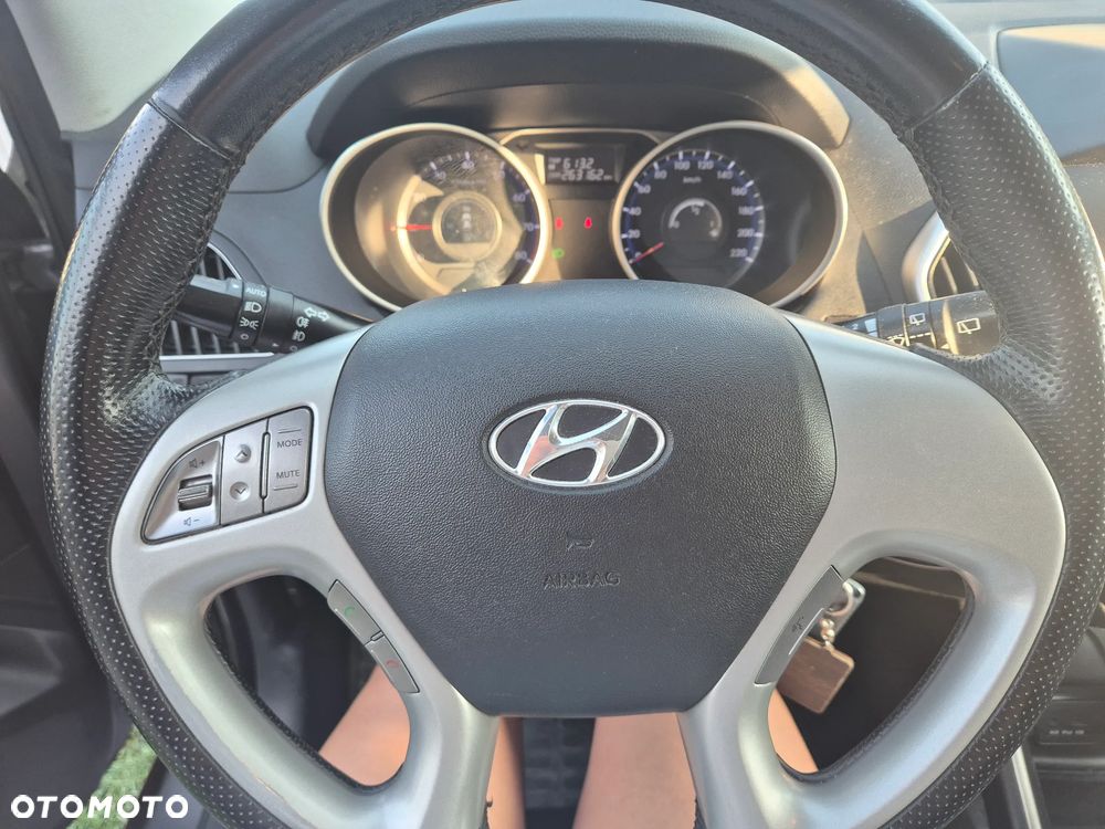 Hyundai ix35 - 16