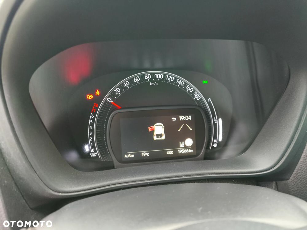 Toyota Aygo X 1.0 VVT-i Selection X-cite - 18