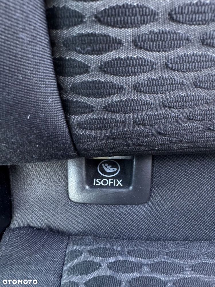 Volkswagen Golf - 23