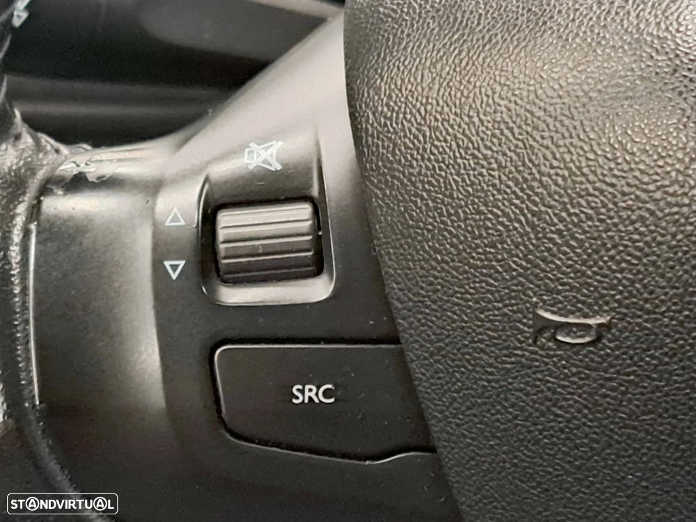 Peugeot 208 1.2 PureTech Style - 11