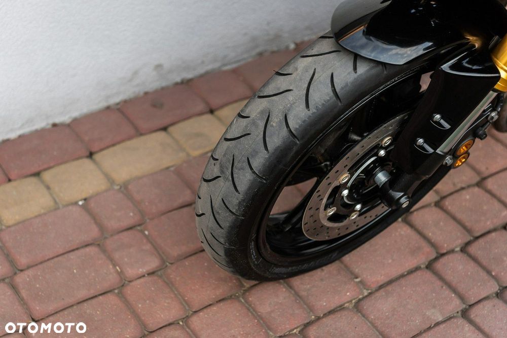 Yamaha FZ - 7