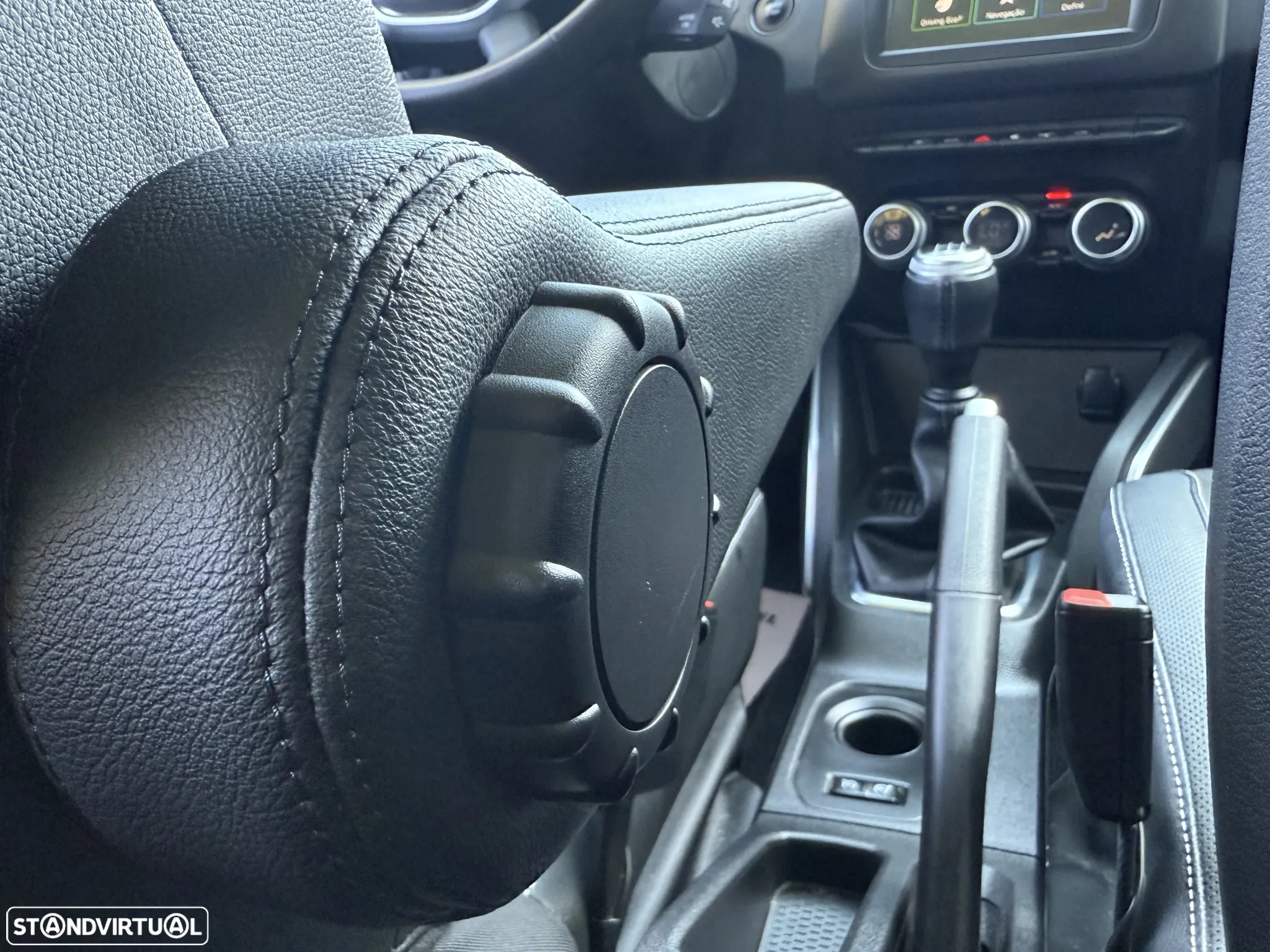 Dacia Duster 1.0 TCe Prestige - 23