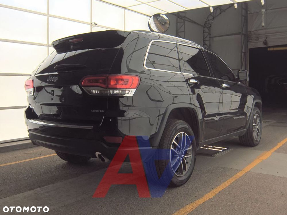 Jeep Grand Cherokee - 8