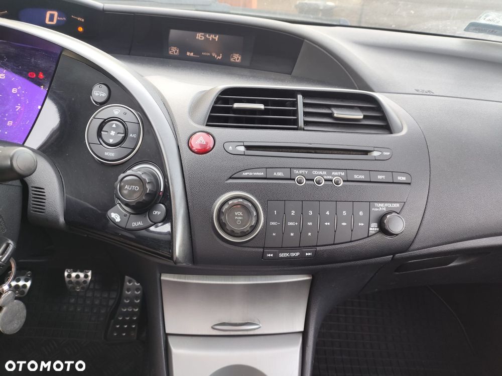Honda Civic 1.8 Executive - 8