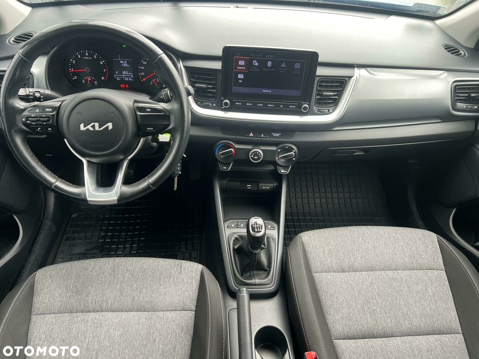 Kia Stonic - 9