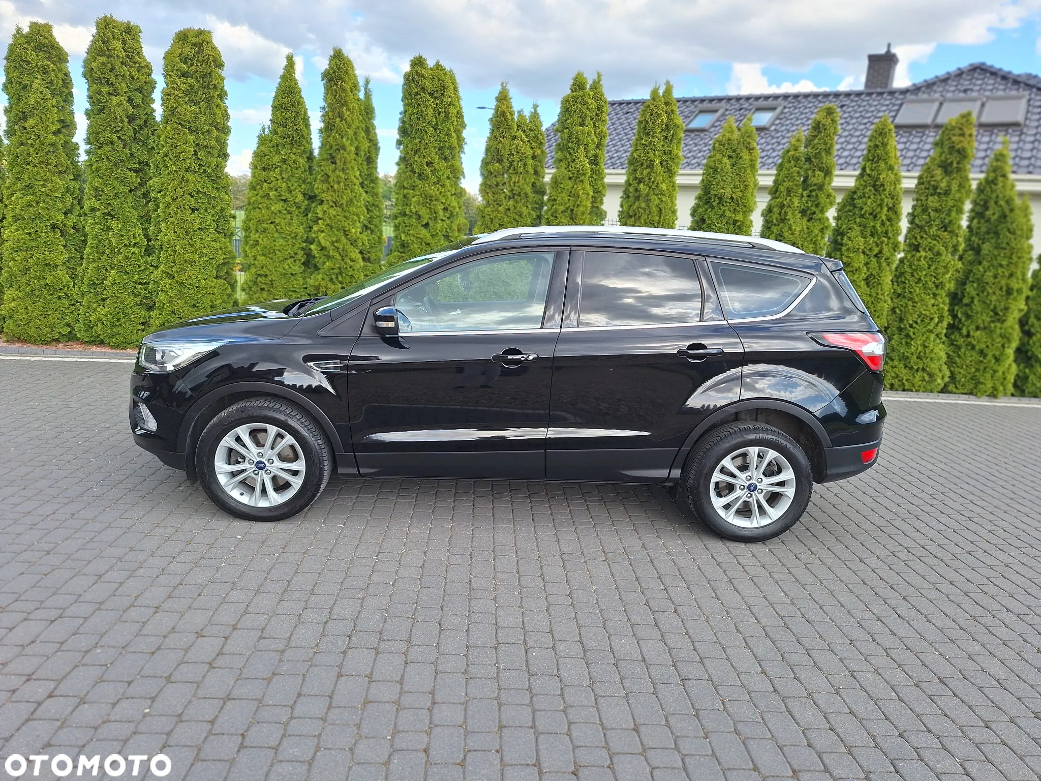 Ford Kuga 2.0 TDCi 2x4 Business Edition - 10