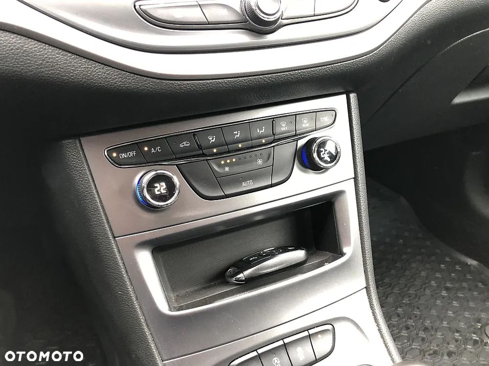 Opel Astra V 1.4 T Enjoy - 18