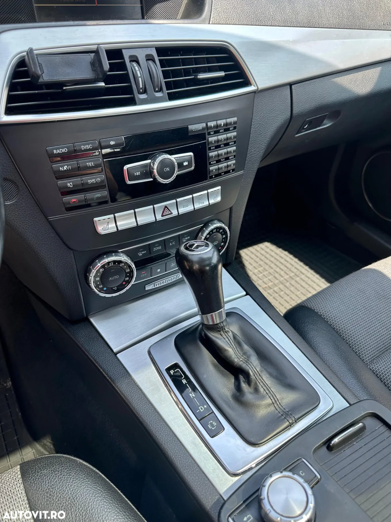 Mercedes-Benz C 200 T CDI DPF (BlueEFFICIENCY) 7G-TRONIC Avantgarde - 4
