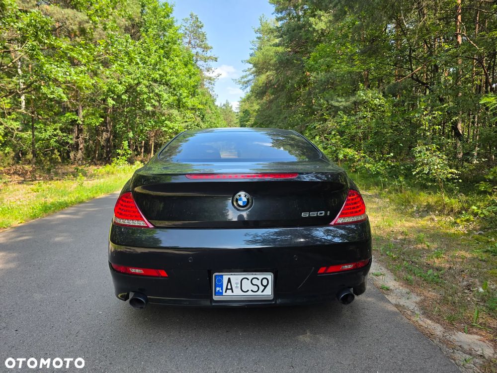 BMW Seria 6 650 i - 8