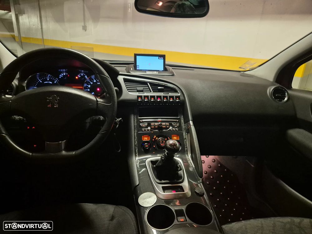 Peugeot 3008 HDi 150 Allure - 29