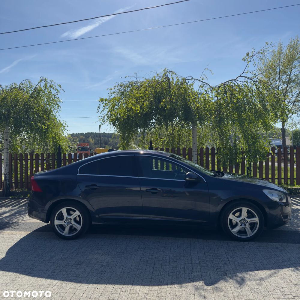 Volvo S60 D3 Momentum - 2
