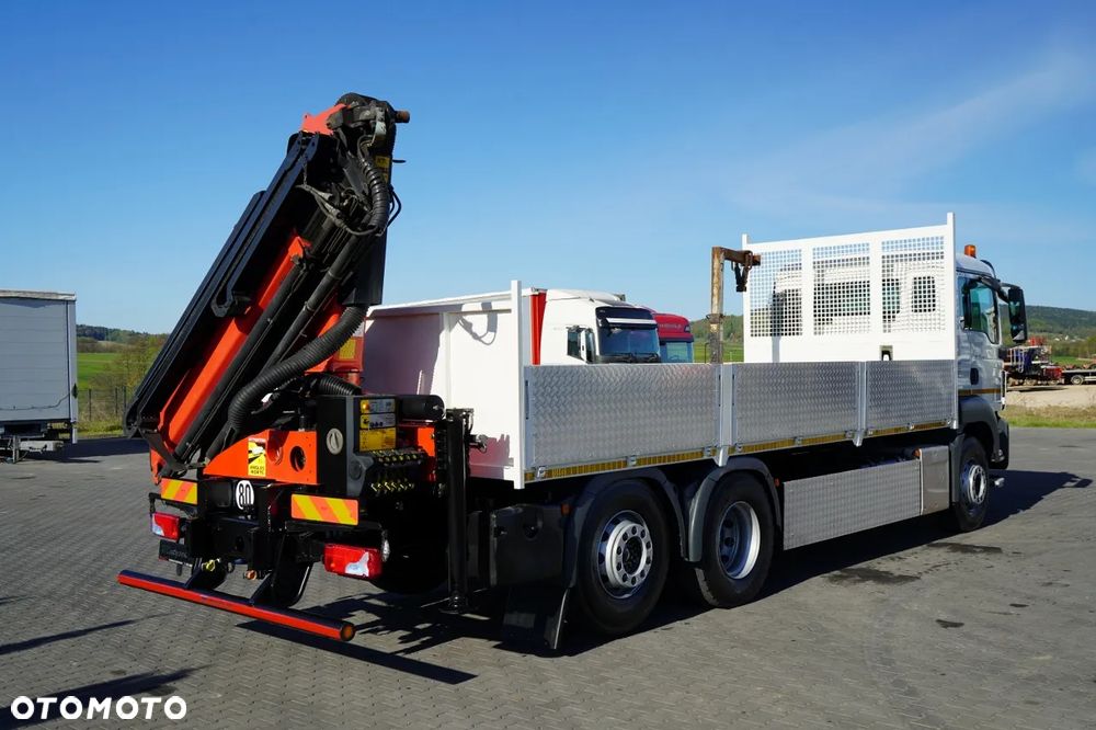 MAN TGS 26.320 /  SKRZYNIOWY 6.6 M + HDS PALFINGER PK 18002-EH B / MAX UDŹWIG: 6 000 KG / WIDŁY DO PALET / STEROWANIE RADIOWE / ROTATOR / MOCNA PODŁOGA - 12