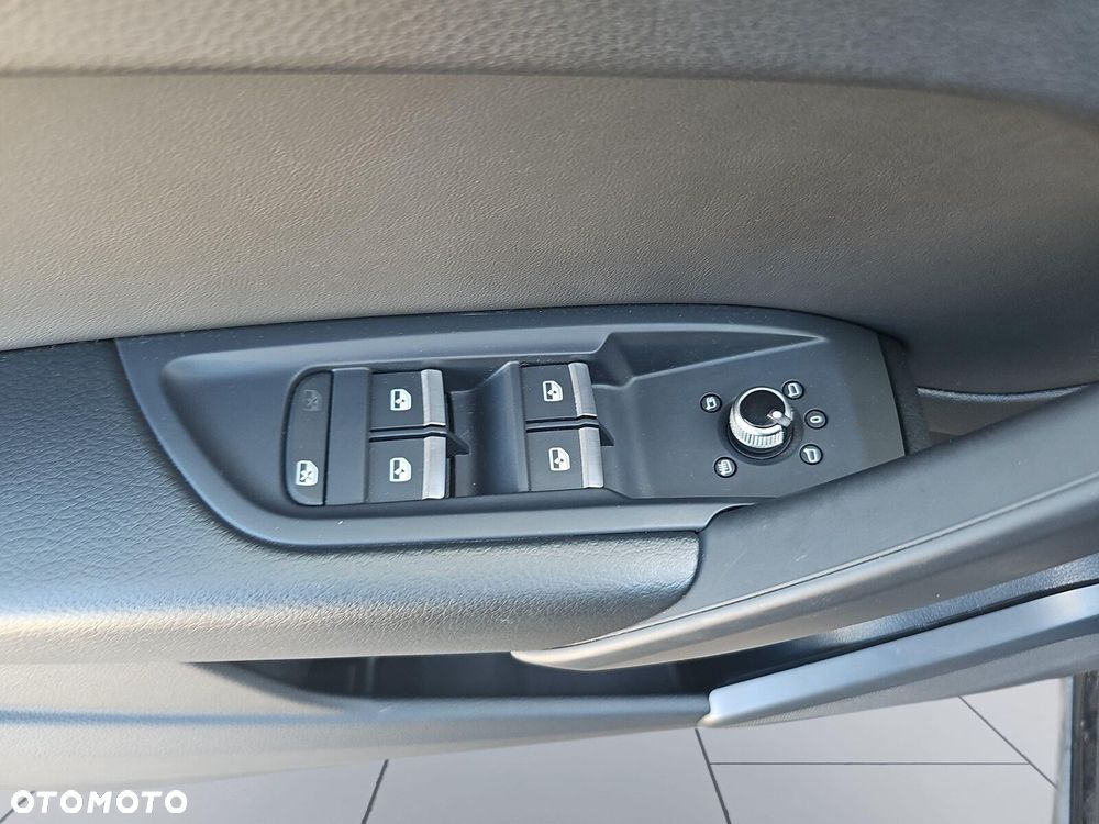 Audi Q5 Sportback - 16